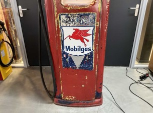 1947 Bennett 646 Mobil Benzinepomp