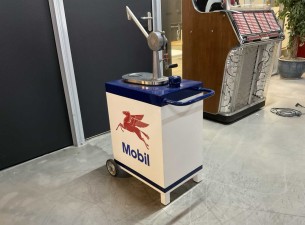 Mobil Olievat met pomp