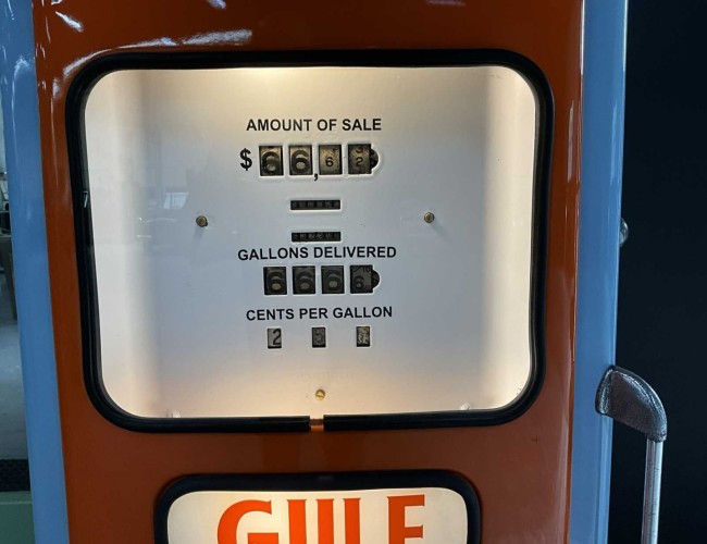 Gulf Gerestoreerde benzinepomp P300 DV1257 | Overige | Diversen