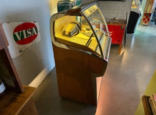 1957 Rock O La 1455 200 Select