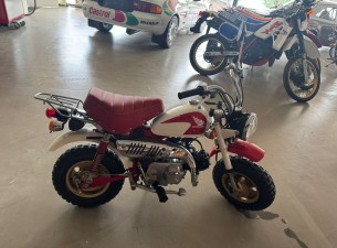 2002 Honda Monkey Z50J2