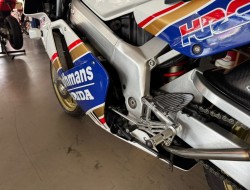 Honda NSR250 MC21 Rothmans Tyga VT733 | Transport | Bromfiets / Motor