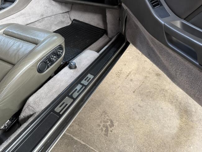 1987 Porsche 928 S4 5.0 32V Coupe VT759 | Transport | Auto's