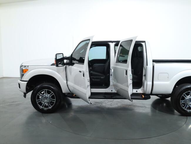 2015 Ford F250 Super Duty Platinum V8 6.2L Lariat Benzine VT809 | Transport | Auto's