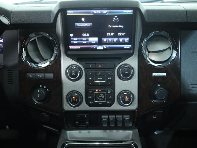 2015 Ford F250 Super Duty Platinum V8 6.2L Lariat Benzine VT809 | Transport | Auto's