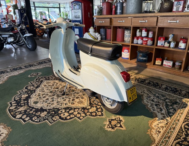1968 Vespa 50/n VT845 | Transport | Bromfiets / Motor